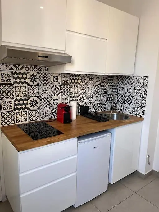 Appartement Le Pressense à Vénissieux France